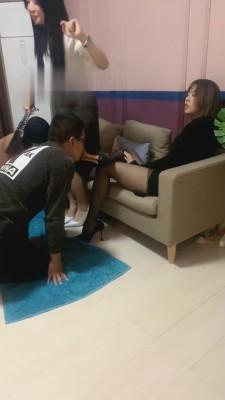 【莫妮卡】双S调家奴时-外卖员突然闯入 bf2666