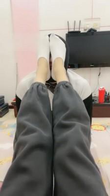 【曦晨】逛街后原味船袜臭脚羞辱【续集】 bf2754