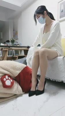 【时安S】女奴深夜犯贱挑战1000耳光 bf2811