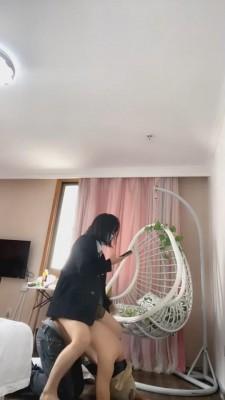 【小乔】花式骑马-舔脚深喉-钻胯 bf2696