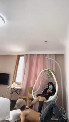 【小乔】花式骑马-舔脚深喉-钻胯 bf2696