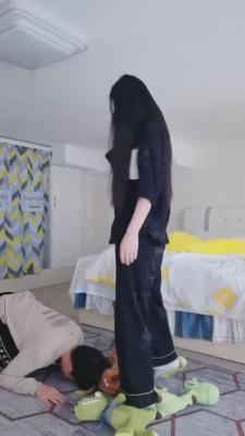 【猫神大人】御姐原味欺负抖M弟弟 bf3210