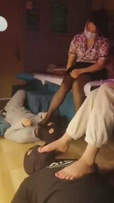 【糖糖】技师喂客人喝圣水 bf3309