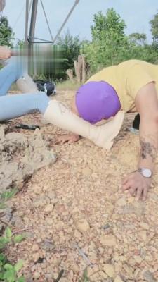 【暴力美学】白靴骑脖子-长靴深喉脚耳光 bf3216