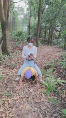 【暴力美学】白靴骑脖子-长靴深喉脚耳光 bf3216