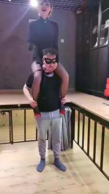 【宇婉莹】公司英国贱货恋臀羞辱 bf3276