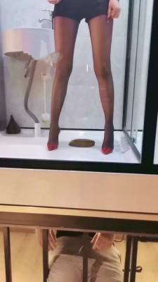 【宇婉莹】公司英国贱货恋臀羞辱 bf3276