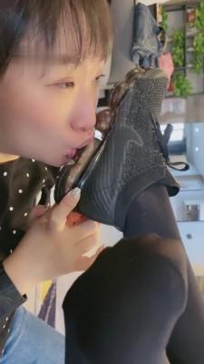 【歌迪丝】小三母狗带狗儿子一起做狗【上】 bf3281