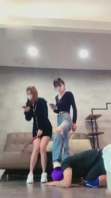 【暴力美学】教素人闺蜜原味虐狗 bf3431