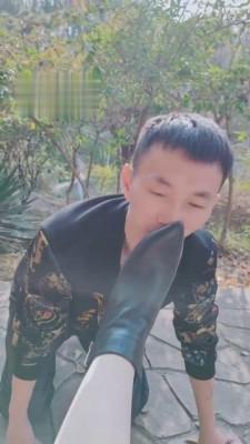 【魅影女神】河边野外虐贱狗【续集】 bf3367