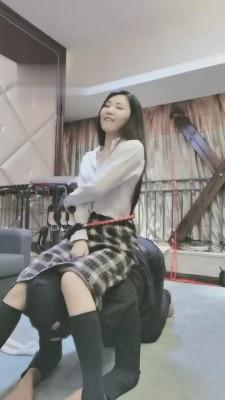 【银河】可爱御姐过膝袜皮鞋羞辱狗 bf2986