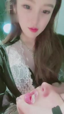 【一诺大小姐】捉弄闺蜜-让她在大庭广众之下被羞辱 bf3127