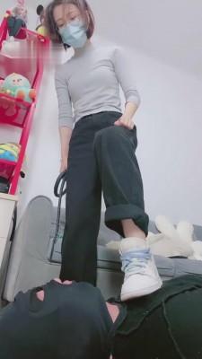 【Q月s】超清-微距舔脚专场 bf3067