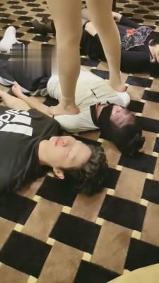 【丹祖宗】三只小狗互相争宠 bf3352