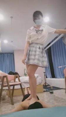 【木秋夜深了】邻居偷我内裤被发现后 bf3182