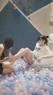 【木秋夜深了】邻居偷我内裤被发现后 bf3182