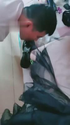 【紫钰大人】闻超臭丝袜恋足吃袜子 bf3190