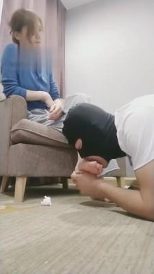 【晨希】运动后原味白袜脏鞋羞辱狗 bf3189