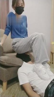 【晨希】运动后原味白袜脏鞋羞辱狗 bf3189