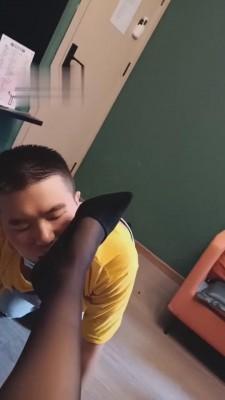 【滔滔】素人黑丝高跟下的碾压 bf3173