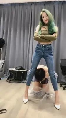 【弯弯小阿姨】木乃伊-圣水纸巾窒息/坐脸/插嘴 G-210714-19