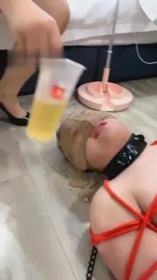 【诺丝】面试不合格的狗-坐脸/圣水/踩踏/口水 G-210715-22