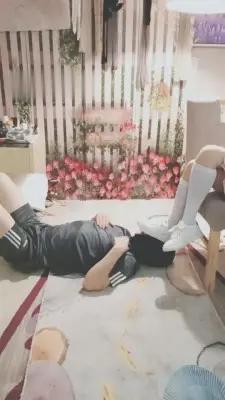 【依然】清纯女主全体重踩踏 G-210720-13