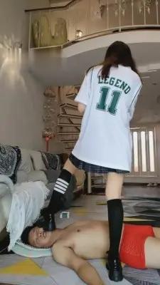 【丫丫啊】运动风女神各种全体重踩踏 G-210722-15