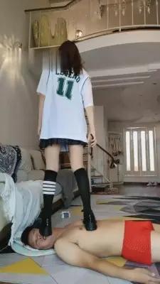 【丫丫啊】运动风女神各种全体重踩踏 G-210722-15