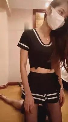 【芒果】双S轮流窒息坐脸 G-210725-10