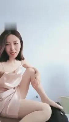 【心竹小殿下】起床气对圈养狗发泄 G-210724-18