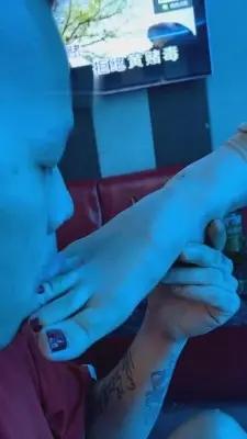 【三三】KTV长靴踩踏调教 G-210727-2