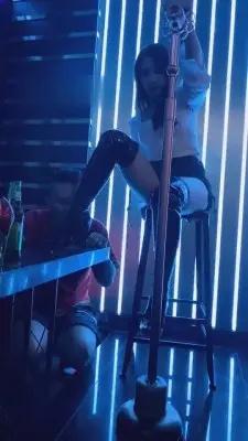 【三三】KTV长靴踩踏调教 G-210727-2