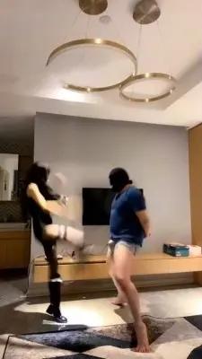 【千条姐】超暴力踢裆 G-210727-20