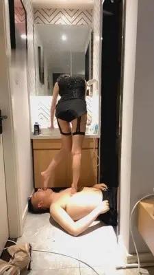 【千条姐】深喉插嘴舔裸足 G-210729-6