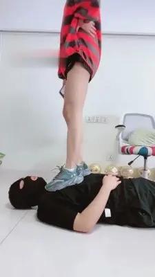 【美离子】脏臭运动鞋的卑微脚垫 G-210730-16