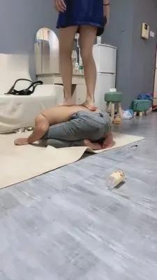 【星期六】母女S羞辱猥琐邻居 G-210730-25