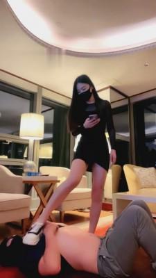 【仙女殿下】废物被踩踏/深喉/踢踹 G-210802-21