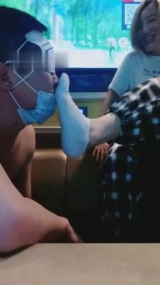 【沈阳予】运动鞋原味船袜KTV狠虐小贱畜 G-210804-5