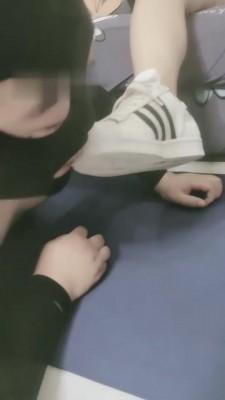 【羽诺情侣】运动后原味羞辱家奴 G-210808-14