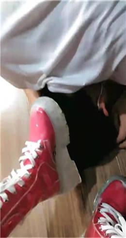 【妖精】超脏鞋子棉袜羞辱 G-210807-18