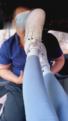 【悦主大大】运动后小白鞋棉袜车内调狗 G-210808-27