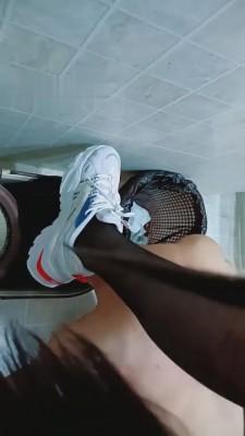 【猫神大人】羞辱舔马桶的厕奴 G-210809-3