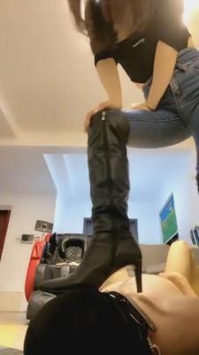 【苏州十三姨】强制闻rh之后虐待 G-210808-17