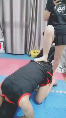 【麒麟女皇】贱狗太贱-被主人无情虐待 G-210811-5