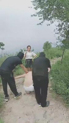 【依然】爬山偶遇劫匪虐成狗【上】 G-210814-8