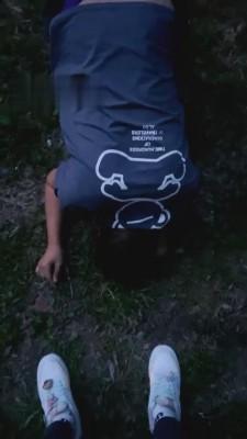 【雪儿】超羞辱-户外遛狗喂食 G-210814-16