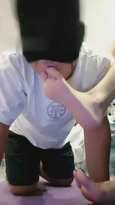 【咩祖】表弟说姐姐的丝袜好香 G-210816-34