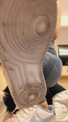 【绘子sama】沉浸式原味棉袜裸足羞辱 bf449