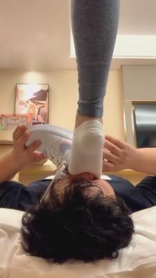 【绘子sama】沉浸式原味棉袜裸足羞辱 bf449